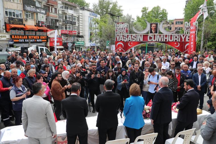 İzmit’te toplu sözleşme sevinci: En düşük maaş 70 bin TL oldu