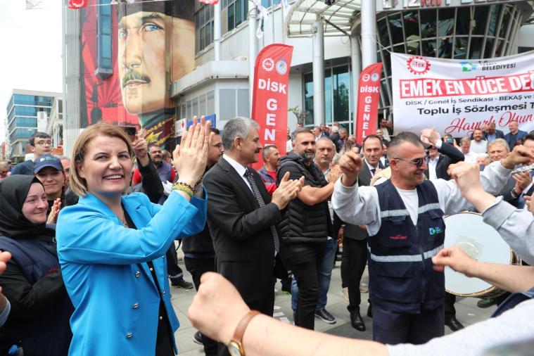 İzmit’te toplu sözleşme sevinci: En düşük maaş 70 bin TL oldu