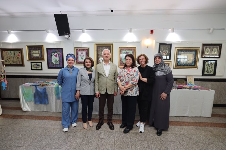 KARMEK yıl sonu sergisi ziyaretçilerden tam not aldı