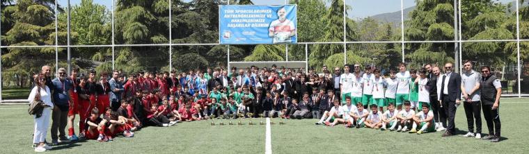 Ortaokullar arası futbol turnuvasında kupalar sahiplerini buldu