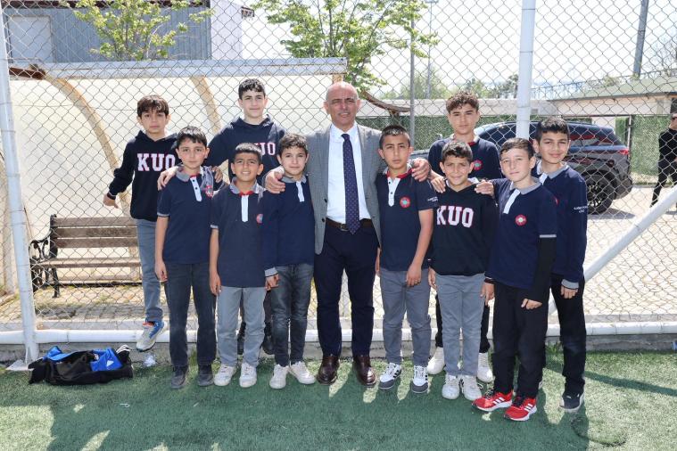 Ortaokullar arası futbol turnuvasında kupalar sahiplerini buldu