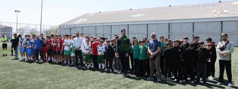 Ortaokullar arası futbol turnuvasında kupalar sahiplerini buldu