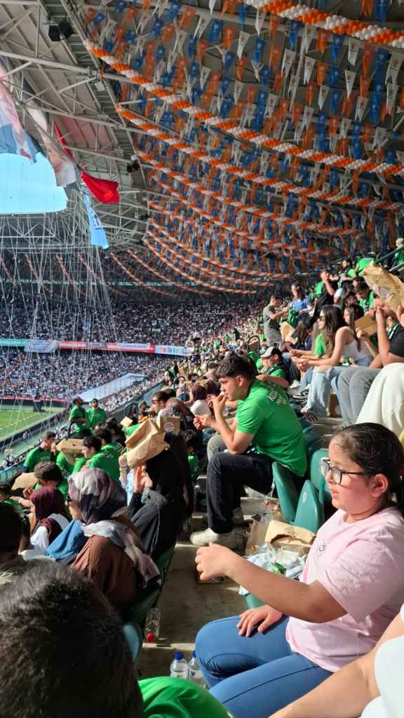 Kocaeli Stadı dopdolu, gözler Cumhurbaşkanı Erdoğan’da