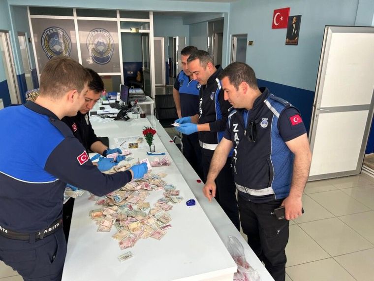 Dilencinin üzerinden çıkan para dikkat çekti