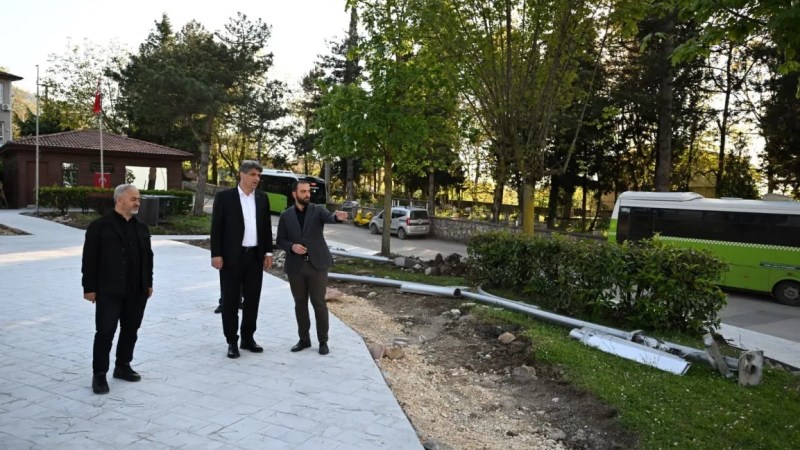 Kartepe'ye Yeni Mahalle Meydanları Geliyor