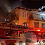 İzmit'te Binanın Çatısında Çıkan Yangın Korkuttu