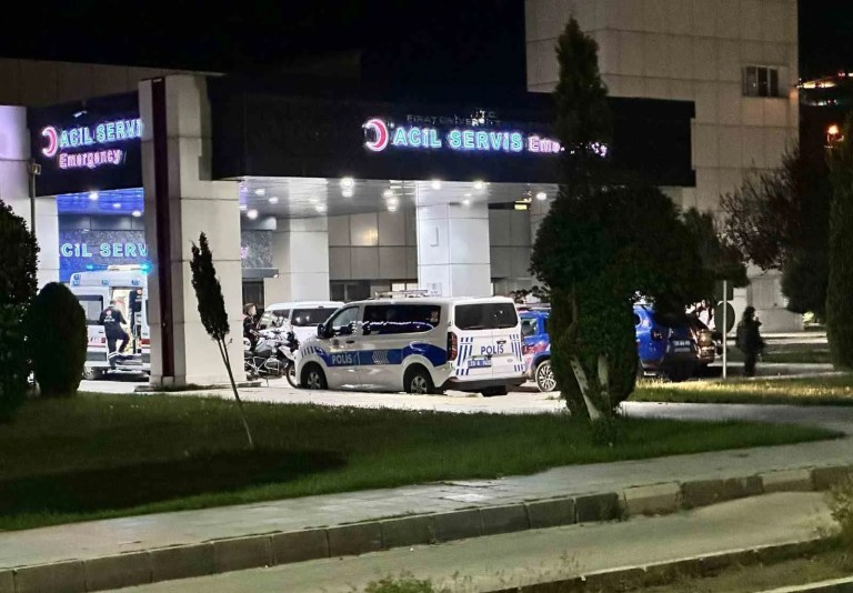 Elazığ'da Bıçaklı Kavga: 16 Yaşındaki Çocuk Hayatını Kaybetti
