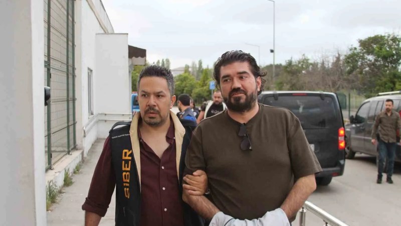 Rasim Ozan Kütahyalı Adana Merkezli Operasyonda Tutuklandı