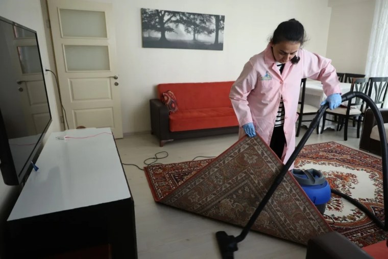 Kartepe'de Alo Evlat Ekipleri Yaşlıları Bayrama Hazırlıyor