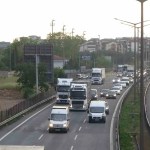 Kocaeli'de Mesai Sonrası TEM Otoyolu'nda Yoğunluk Başladı