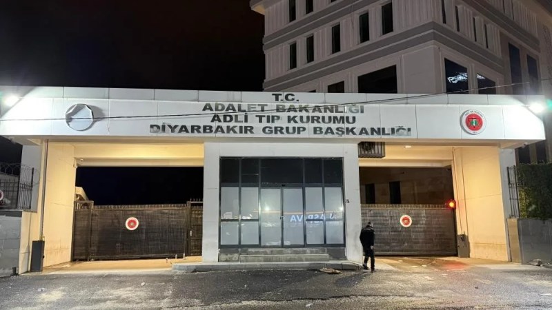 Diyarbakır'da Silahlı Saldırı: Bir Kişi Hayatını Kaybetti, Bir Kişi Yaralandı