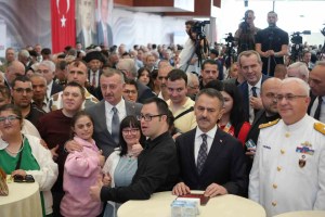 Kocaeli’de Geleneksel Bayramlaşma Coşkusu Yaşandı