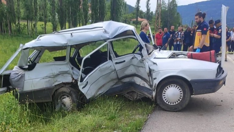 Amasya'da Korkunç Kaza: Dede ve Torun Hayatını Kaybetti