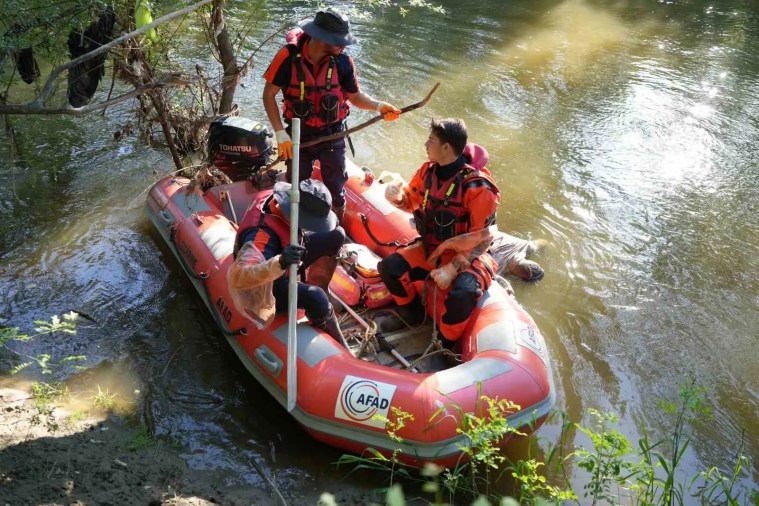 Tunca Nehri'nde İki Arkadaşın Cansız Bedenleri Bulundu