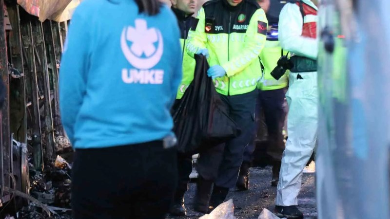 Denizli'deki Otobüs Kazasında Hayatını Kaybedenlerin Kimlikleri Açıklandı