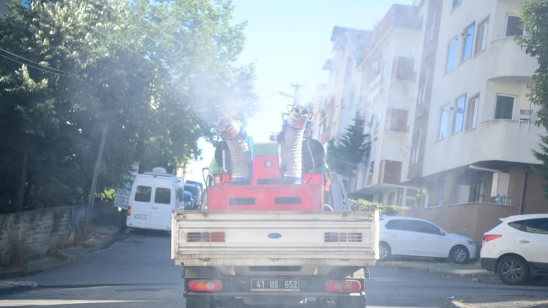 Çayırova’da vektörle mücadele devam ediyor