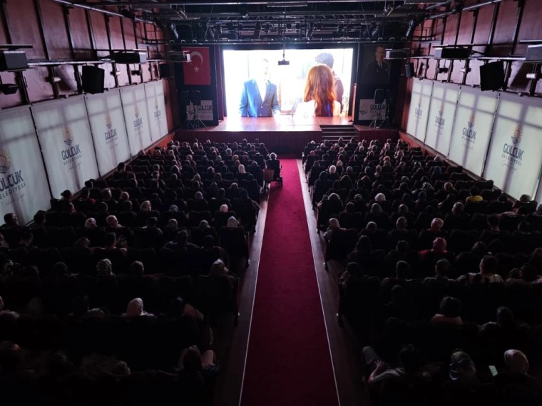 Gölcük’te Film Festivali görkemli galayla başladı