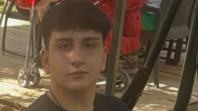 17 yaşındaki genç parkta çıkan kavgada hayatını kaybetti
