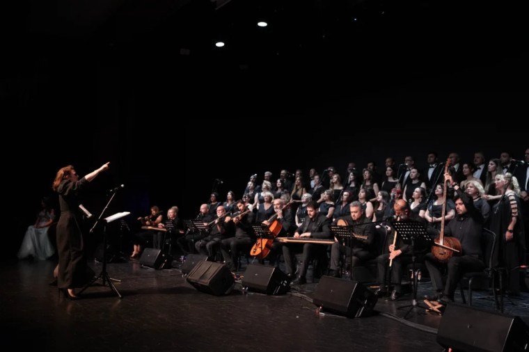 Büyükşehir TSM Korosu yaz konserini verdi