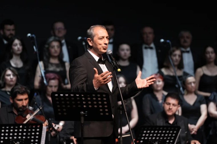 Büyükşehir TSM Korosu yaz konserini verdi
