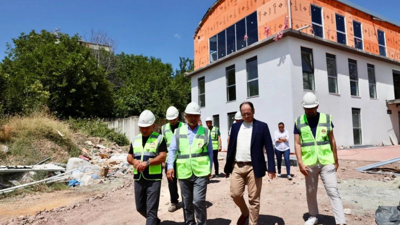 Çamlıtepe Spor Kompleksi hızla yükseliyor