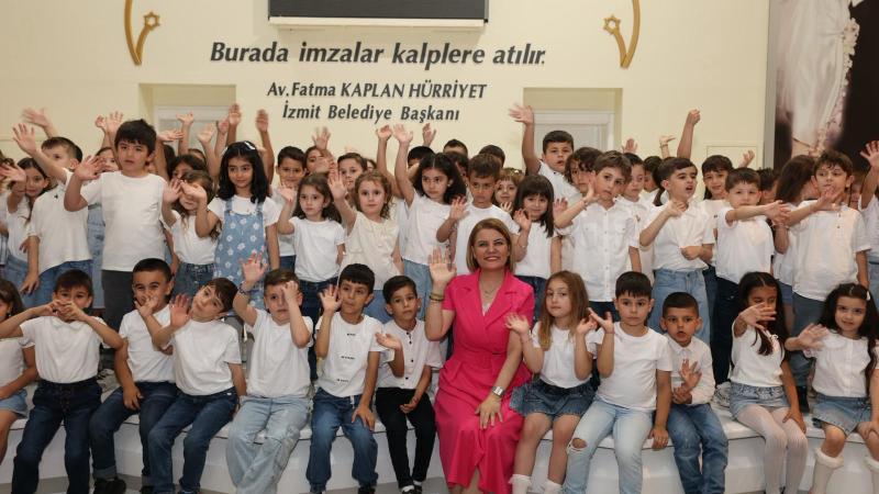 Çınar Çocuk Evlerinin minikleri mezuniyet heyecanı yaşadı