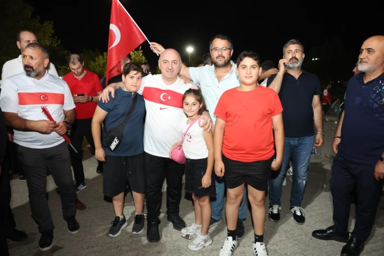 Darıca’da milli maç coşkusu yaşanacak