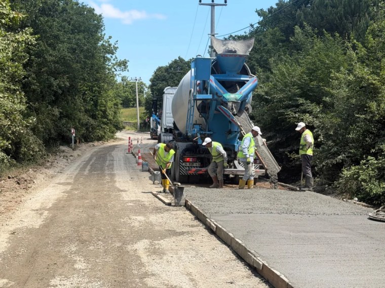 Gebze Duraklı’da beton yol onarımı