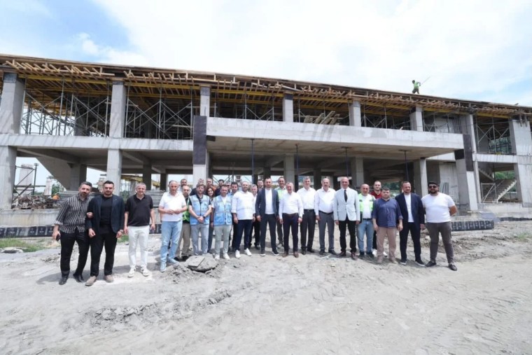 Gölcük’e FIFA standartlarında spor kompleksi
