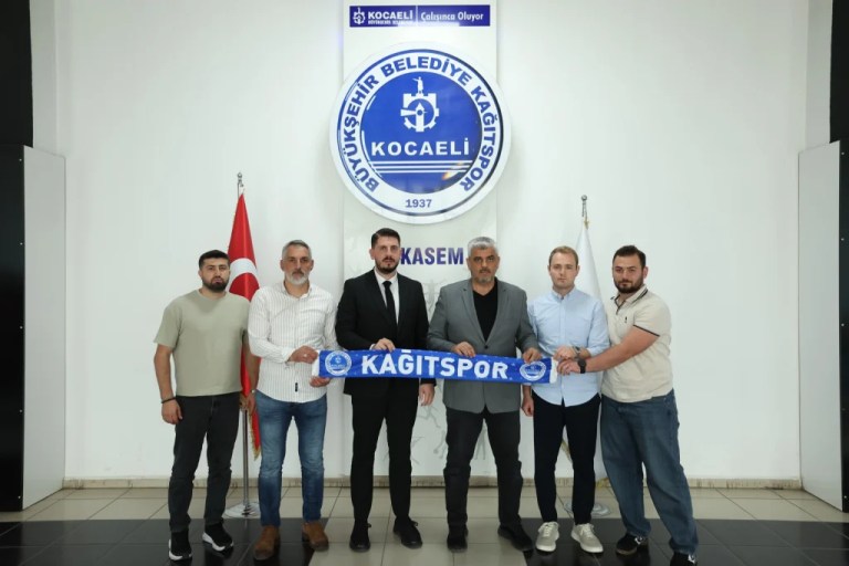 Kağıtspor’da kan değişimi