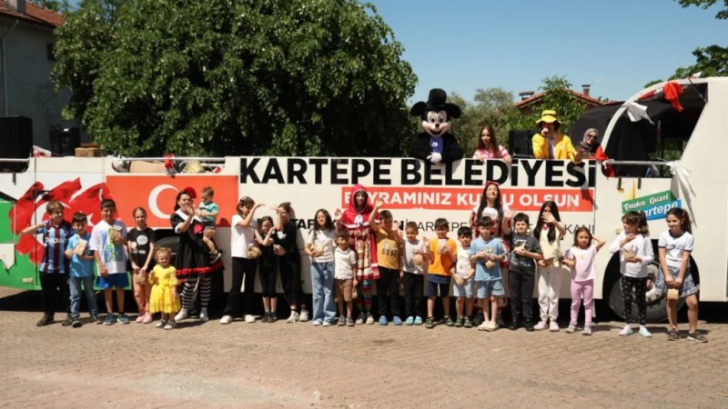 Kartepe’de bayram coşkusu mahalle mahalle yaşandı