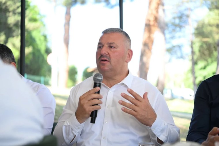 Kartepe’de muhtarlar hizmetleri masaya yatırdı