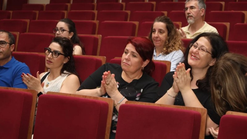 Konservatuvar öğrencileri ailelerini gururlandırdı