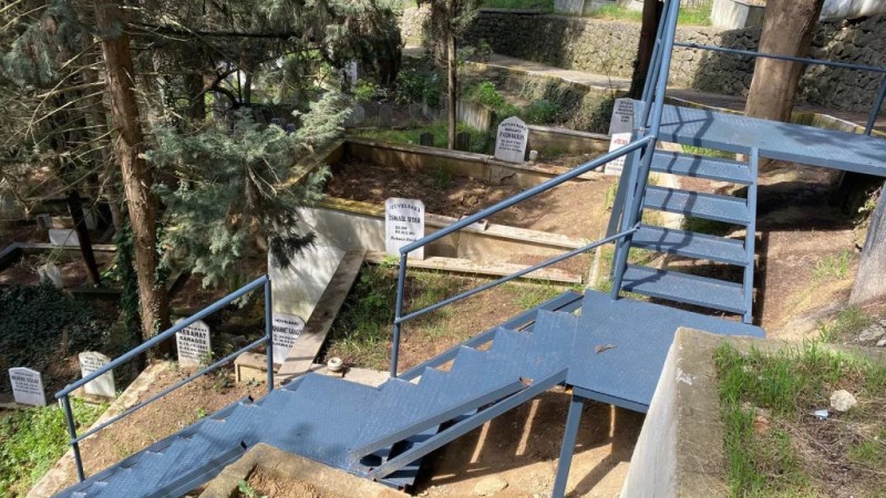 Mezarlıklarda erişim ve güvenlik artırılıyor