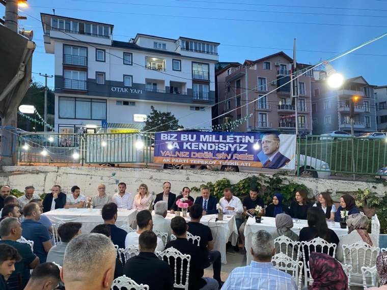 AK Parti İzmit Tepeköy’de teşkilatla buluştu