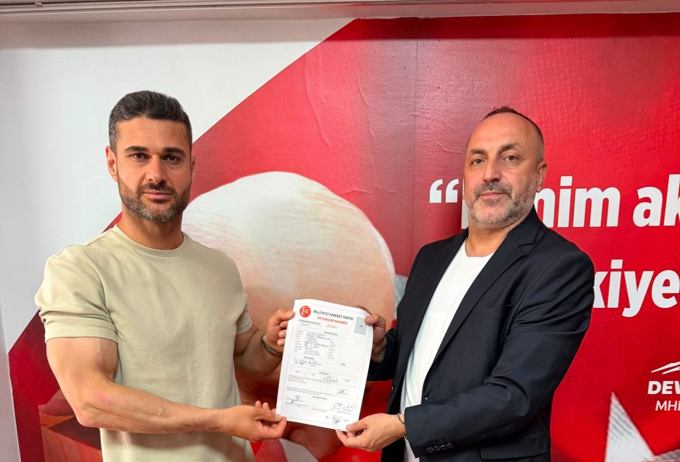 İki başarılı spor hocası MHP’ye üye oldu