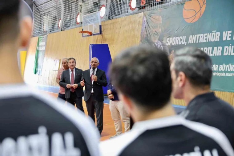 Körfez'de voleybol şampiyonları belli oldu!