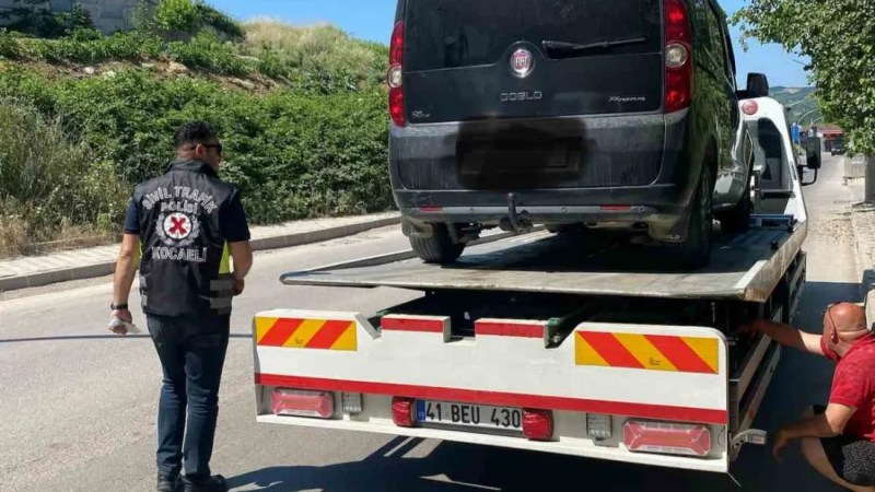 Korsan taksi sürücüsü ve yolcuya ceza!