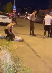 Bekçiye bıçaklı saldırı: Vurularak durduruldu!
