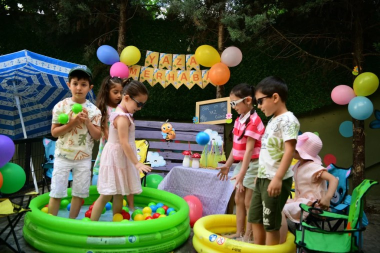 Çayırova'da minikler 'Yaza Merhaba' dedi!