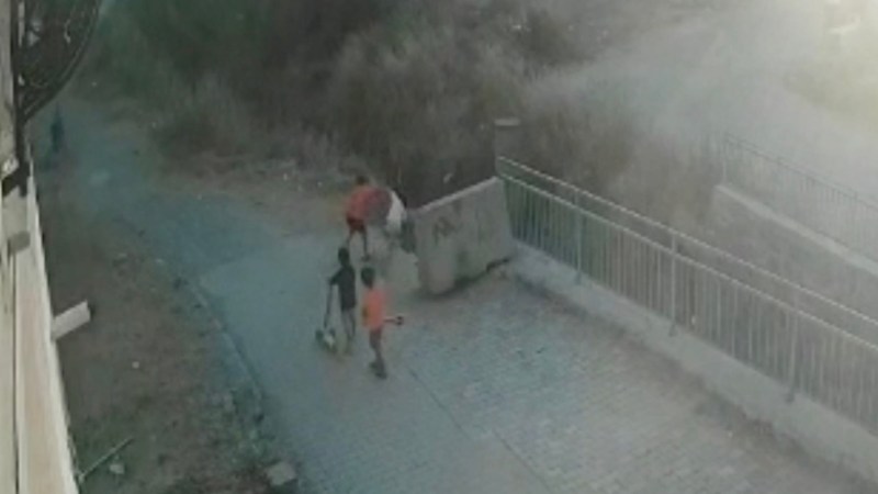 6 yaşındaki otizmli Helin Naz’a akran zorbalığı: Su kanalına itildi!