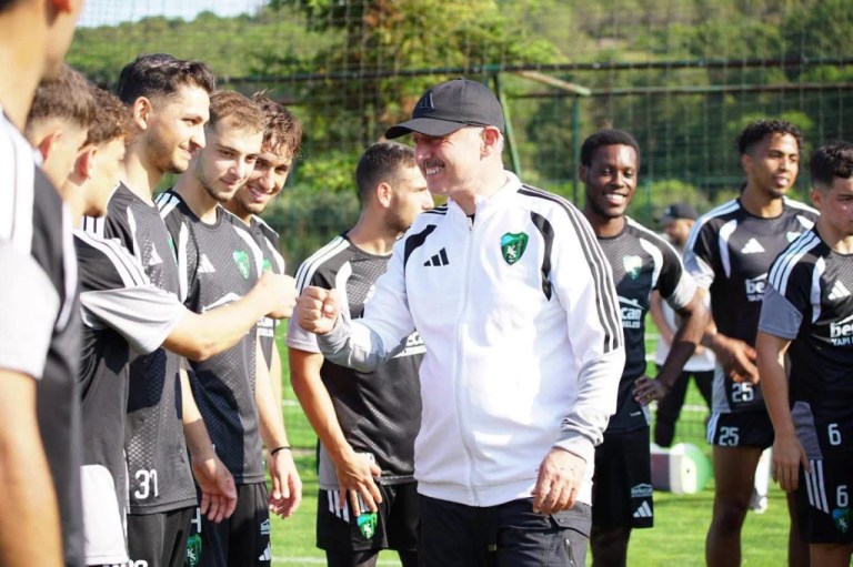 Büyükakın’dan Kocaelispor’a moral ziyareti