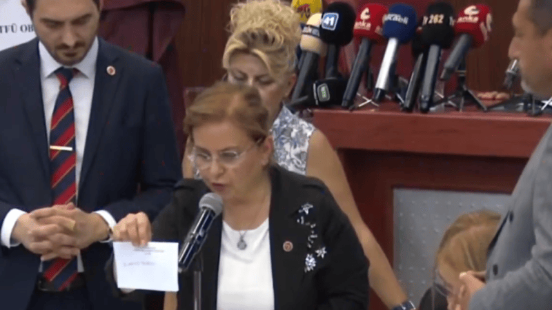 İzmit’te başkanvekilliği seçimi 3. tura kaldı!