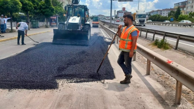 Körfez'de yol bakım mesaisi devam ediyor - 3. görsel