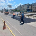Körfez'de yol bakım mesaisi devam ediyor