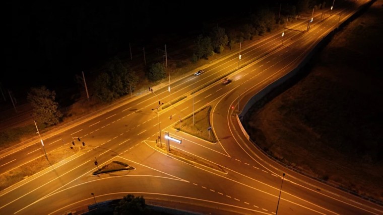 İzmit'te 9 bin metrekare yol çizgisi yenilendi! - 3. görsel