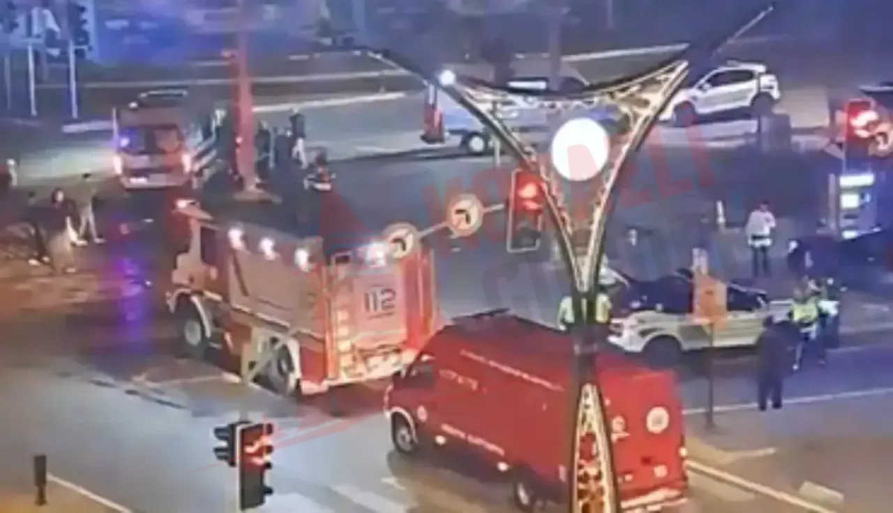 İzmit’te ambulansla lüks araç çarpıştı!
