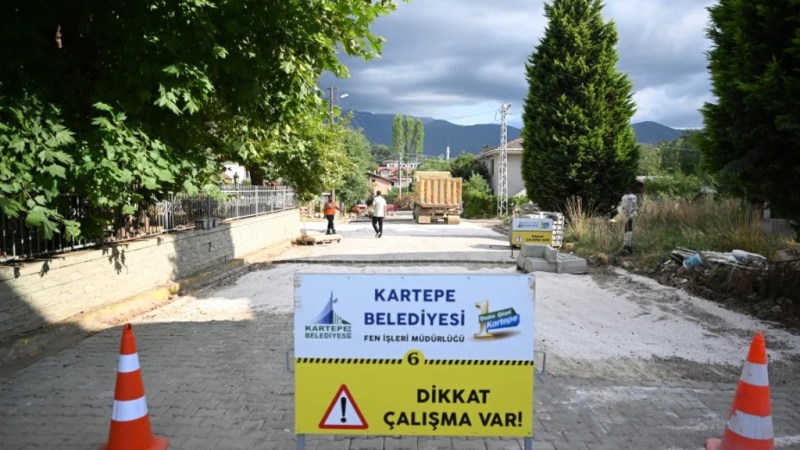 Kartepe'de üstyapı çalışmaları hız kesmiyor!