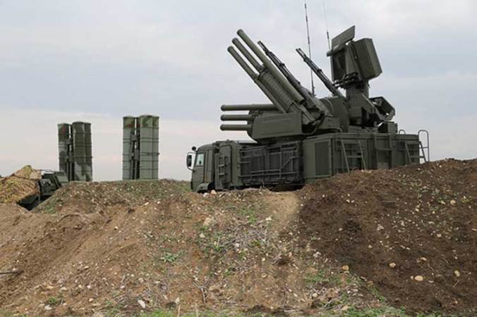 Rus Pantsir sistemi kazara depoyu vurdu!