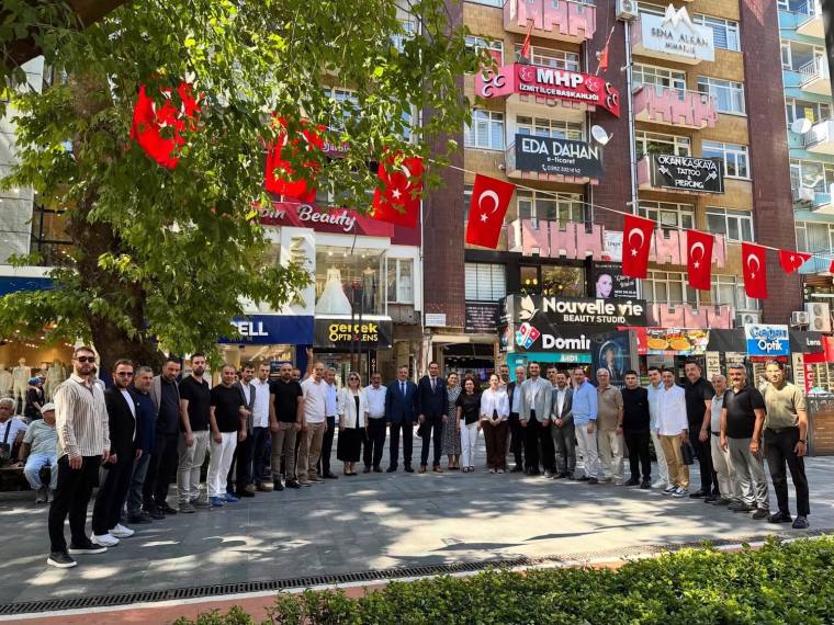 Dokuzlar’dan MHP İzmit İlçe Başkanı Türeyen’e hayırlı olsun ziyareti